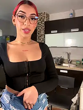 theladymonserrateshow webcam