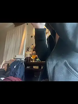 xanderozzz - XanderOzzz's free webcam - UK Sex Cams