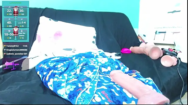 avaleri_cherry (F young) - 10 spanks in the pussy