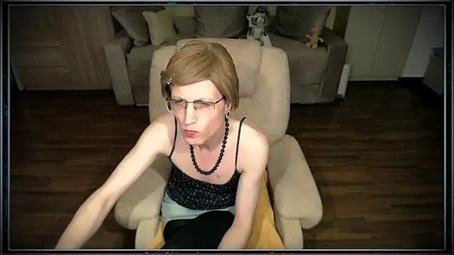 clementine (Ask my age) - #ahegao #anal #blondes #blowjob #cam2cam #cheapest-privates #deepthroat #erotic-dance #facesitting #fingering #gagging #handjob #hd #humiliation #masturbation #oil-show #penis-ring #petite #recordable-privates #recordable-publics #sex-toys #shaven #small-audience #striptease #white