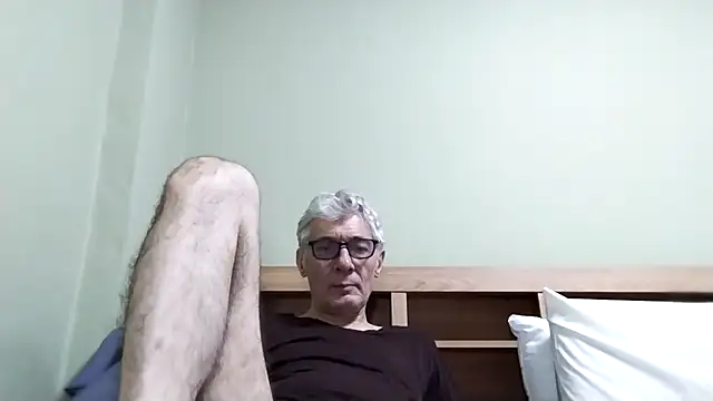 BIGUNCUTHARDCOCK webcam