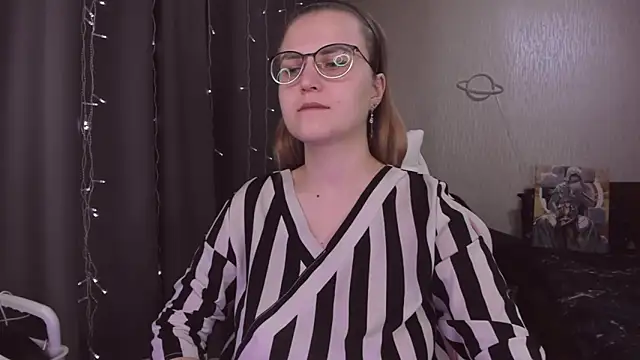 MissBrightShine webcam