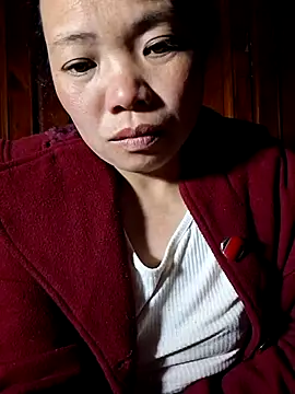 miomio-12 - Miomio-12's free webcam