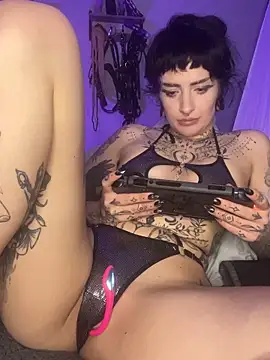 littleinkedblaise666 webcam