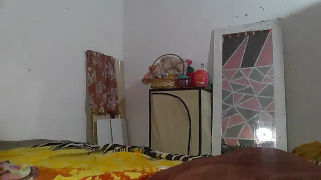 thasmyni - Thasmyni's free webcam