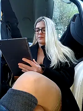 dolcehelena993 webcam