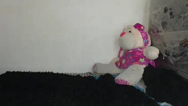 skinny_sweet2411 webcam