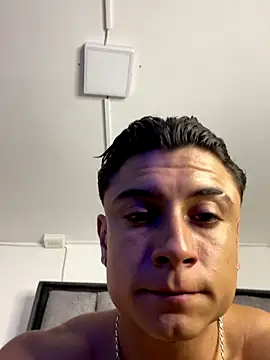 mr_muscle (M young) - naked I pull my hard cock and flex