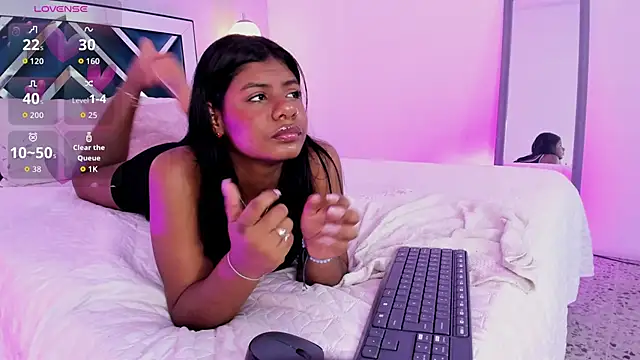 meloody7 (F teen) - play with your fingers in my pussy