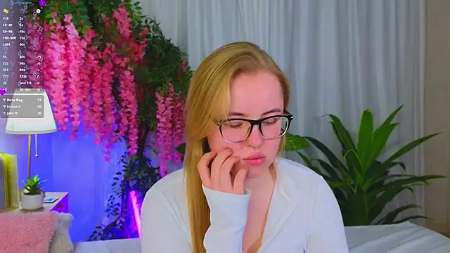 judithwilson (F teen) - toy in my panties