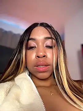 bella__honey (F teen) - squirt💦