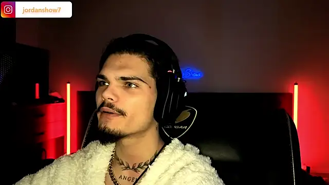 JordanShow webcam