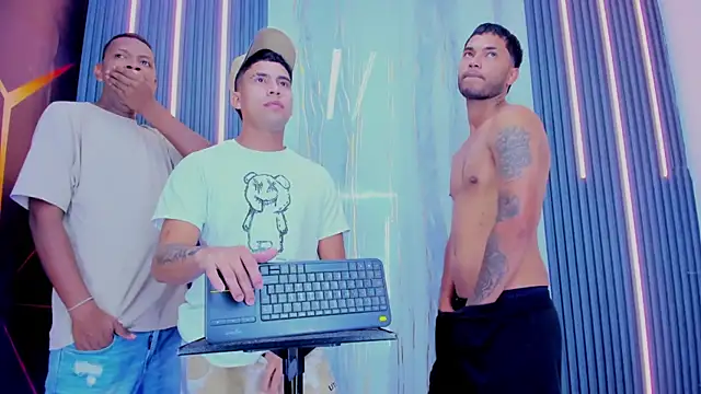 Play_boys_Hot2 webcam