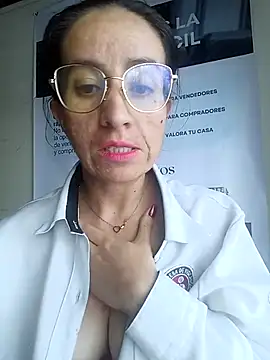 valentina--1 - Valentina--1's free webcam - UK Sex Cams