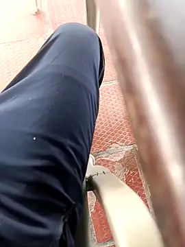 iadoherty (Ask my age) - Flash cock on the beach 🧥👖🥾🕶️🧦