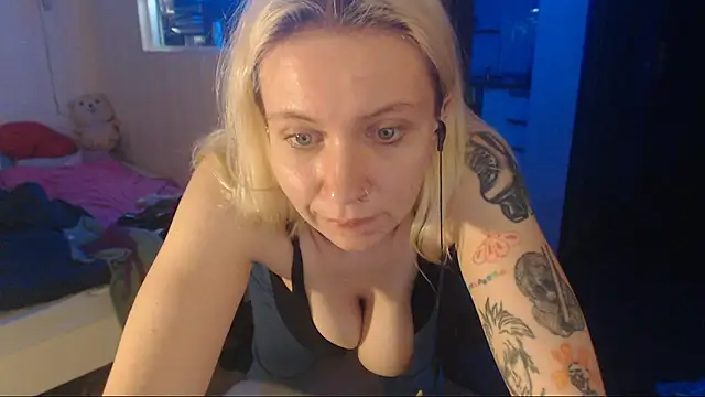 amanda_kiss_kiss