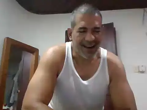 jackbigcock11 webcam