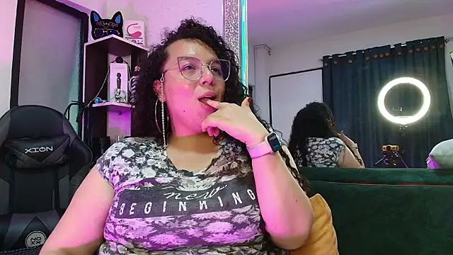 Natasha_Amber webcam