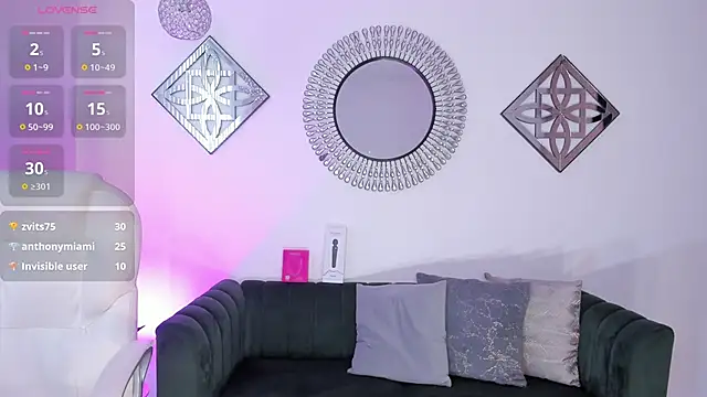 Layla_Breezee webcam