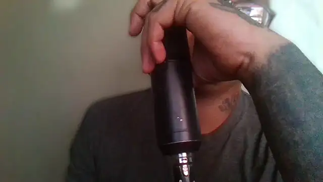 Kerrry_Caverga webcam