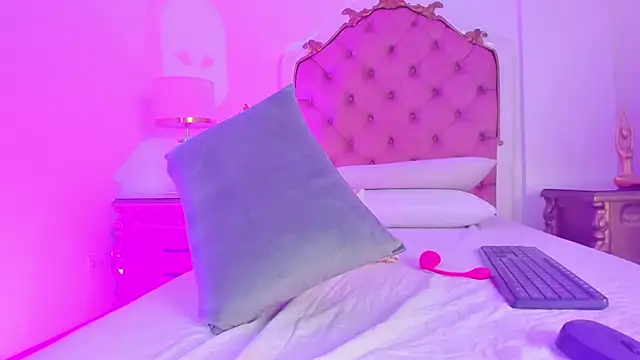 rebeca_watsson webcam