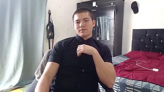 suckmydickbitch97 webcam