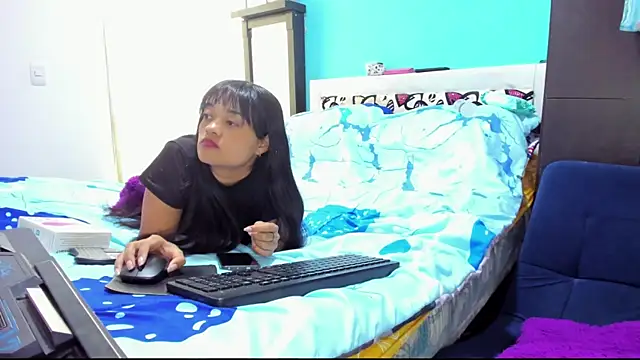 LazyandSniffer28 webcam