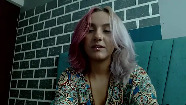 alterego1__ (F young) - rana pose