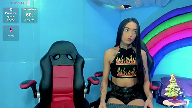 nickyminach_ (Ask my age) - hey girls