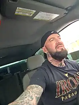 Beardedtattood webcam