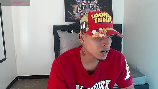 isaacas_ - Isaacas_'s free webcam - UK Sex Cams