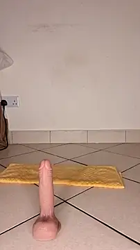 perqueen (F young) - SQUIRT IT