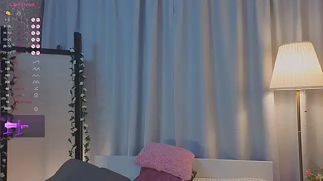 trinity_bunny - Trinity_Bunny's free webcam - UK Sex Cams