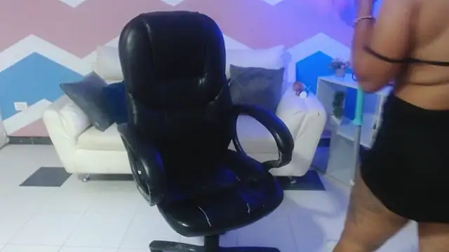 cataleya_eebony webcam