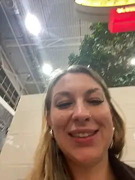 Sweet___Emily Live Webcam on Stripchat