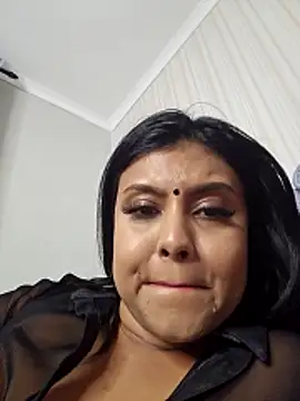 Indian_GlowingMiax webcam