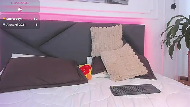 Cristopher_strong webcam