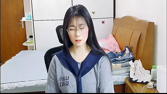 Strawberry_baby webcam