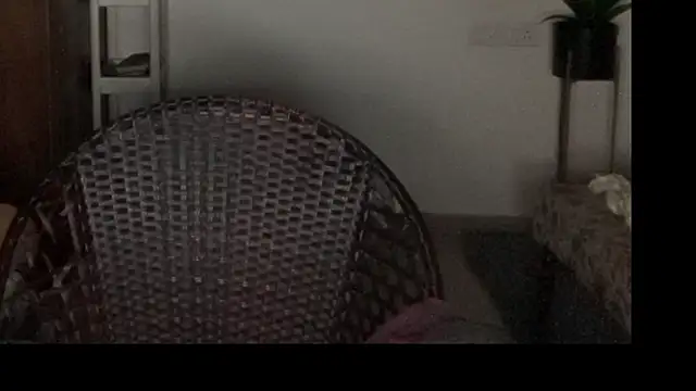 makemeawareaah (M young) - Wear Saree <3