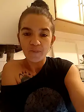 alinaalinutzq webcam