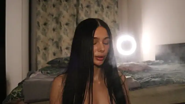 ivykaelani - IvyKaelani's free webcam - UK Sex Cams