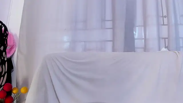 adara_johnson__ webcam