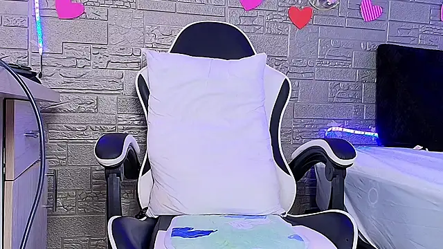 naomi_diamond_ webcam