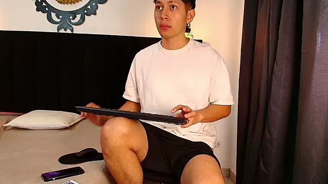 abeel_ordaz - Abeel_Ordaz's free webcam - UK Sex Cams