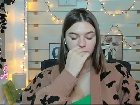 Josephine_Kiss webcam