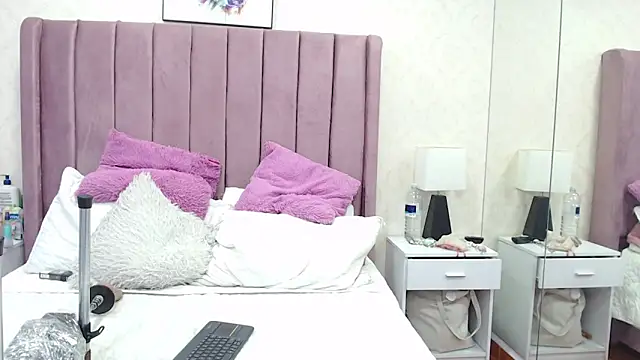 AriannaAdames webcam