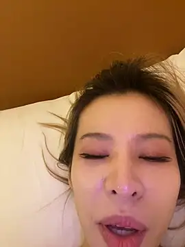 Sunflower-77 Live Webcam on Stripchat