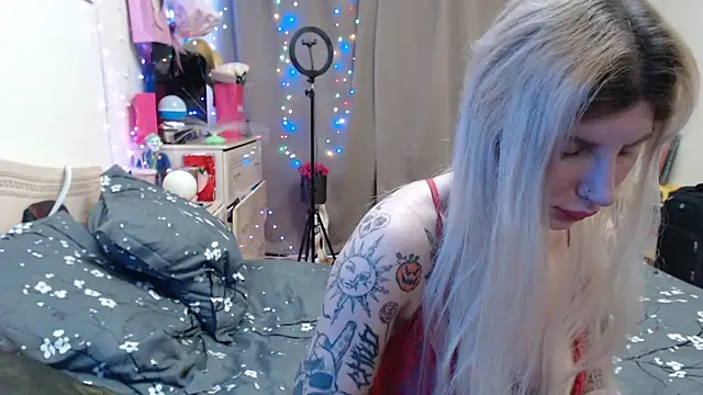 BLACKPeonyy webcam