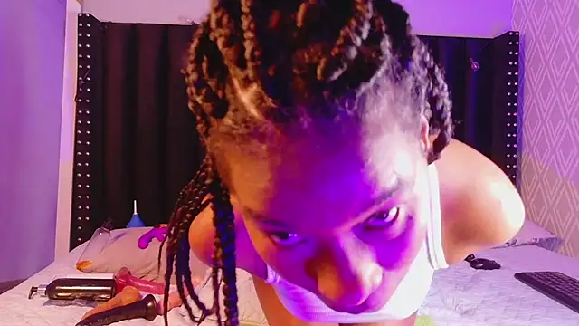 petitelittleebony webcam