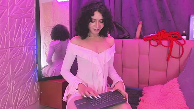 Angellike_doll webcam